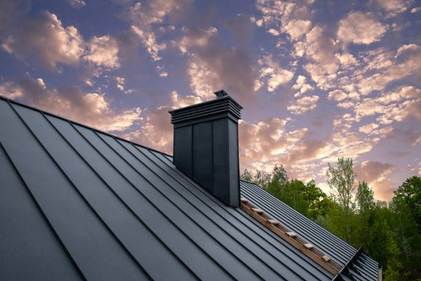 Close up of roof shingle granule loss showing signs of aging on a Treasure Valley home